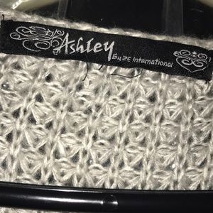 Long light grey cardigan